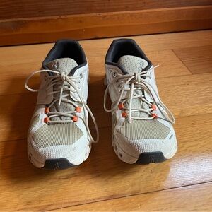 On Running women’s on cloud sage and white Shoes